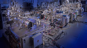 Ultra-High Vacuum (UHV) quantum materials lab